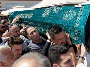 Birol Güven'den Vatan Şaşmaz'ın doğacak oğluna yürek yakan mek