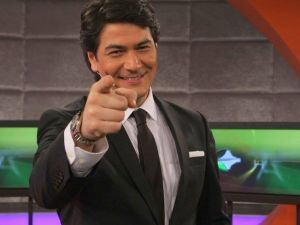 Filiz Aker ELDİVENİN SIRRI ÇÖZÜLDÜ!