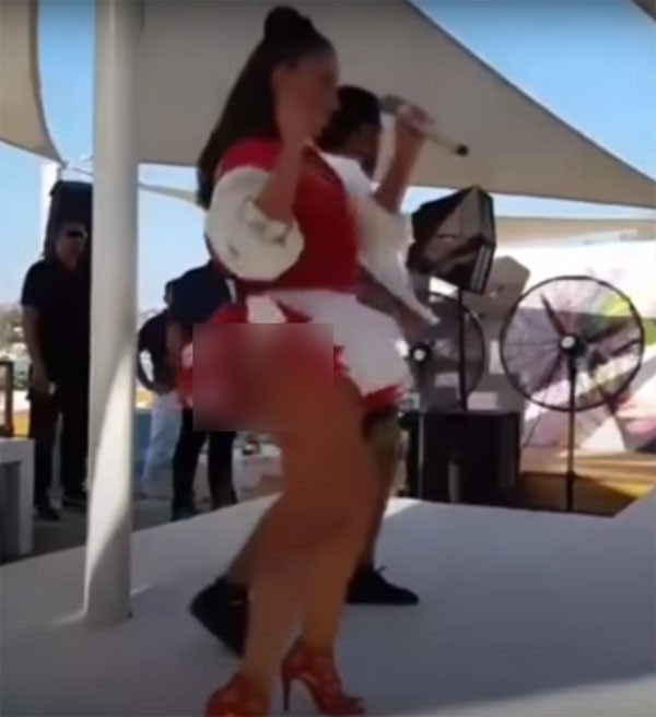 Hadise 'Şampiyon' coşkusuyla öyle bir frikik verdi ki galerisi resim 6