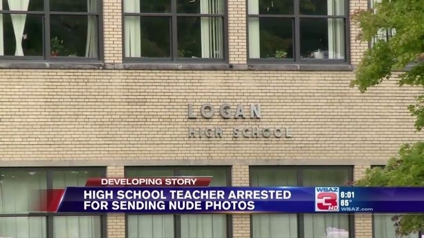 Öğrencilerine çıplak fotoğraflarını attı rezalet böyle sonuçlandı! galerisi resim 3