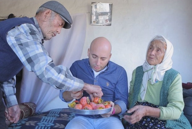 SELİM YUHAY'IN KENDİ EVİNİ GÖRDÜNÜZ MÜ? galerisi resim 7