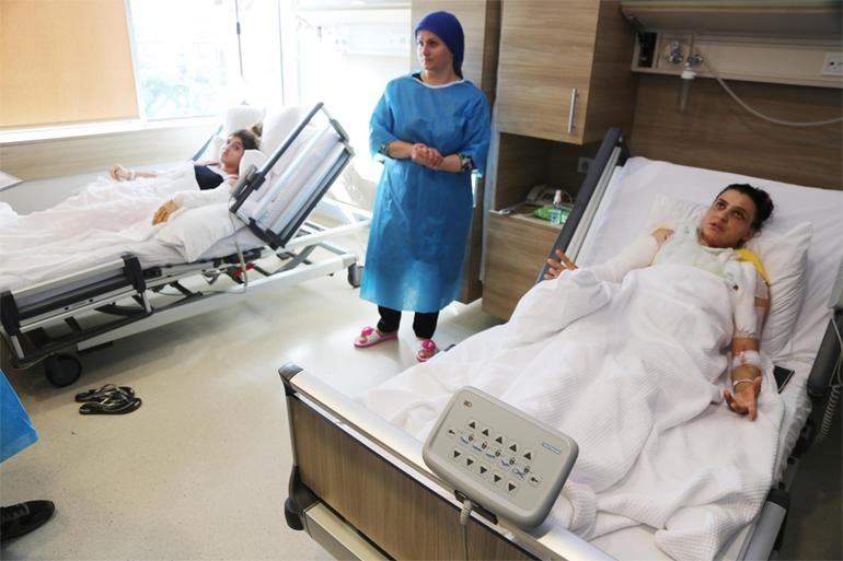 ANNE VE KIZININ KAHVALTI KEYFİ BİR ANDA KÂBUSA DÖNDÜ! NEDENİ İSE HERKESİ galerisi resim 2