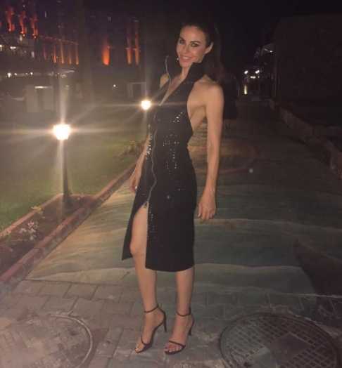 'Taş gibiyim' pozlarının sırrı belli oldu galerisi resim 14