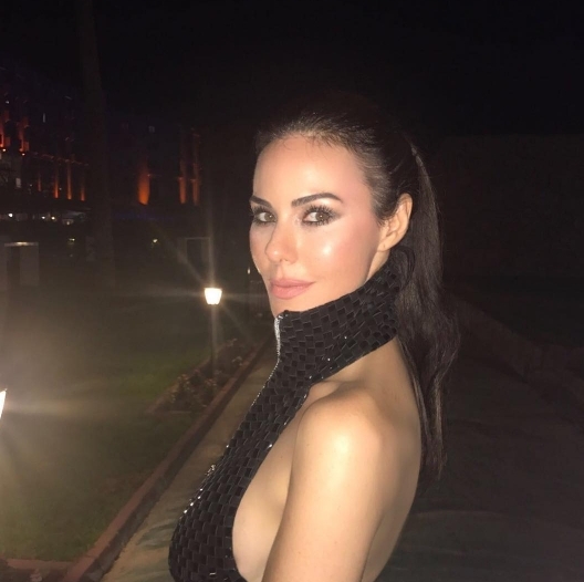 'Taş gibiyim' pozlarının sırrı belli oldu galerisi resim 15