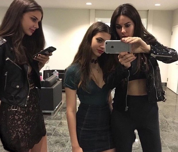 'Taş gibiyim' pozlarının sırrı belli oldu galerisi resim 2