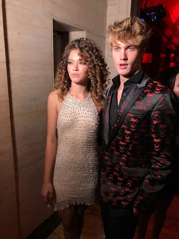 Adriana ile aynı partide! Herkesin konuştuğu Türk galerisi resim 4