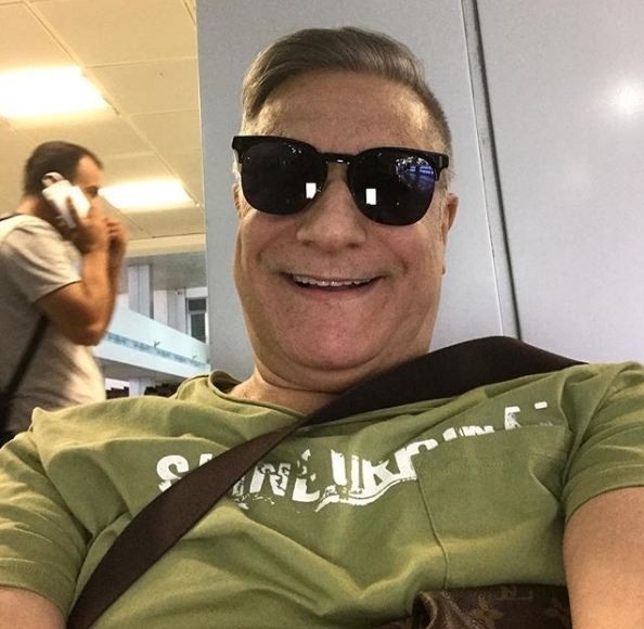 Uzun süredir aşkıyla gündeme gelmeyen Mehmet Ali Erbil sonunda geridöndÜ galerisi resim 2