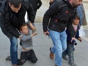 İstanbul'da çocuk dilendiren çeteye şok operasyon