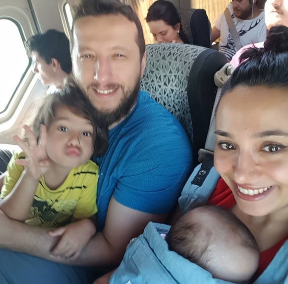 Yıldız Tilbe'nin çocuğuna bakın aynı annesi diyeceksiniz galerisi resim 6