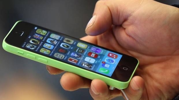 Erkek arkadaşının yanında t*cavüz ettiler galerisi resim 2