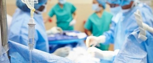 SİNEMA DÜNYASI ŞOKTA! ÜNLÜ SANATÇI AMELİYAT MASASINDA ÖLDÜ galerisi resim 3