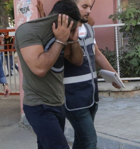 Hanife, "Kankam" Dediği Birkan'ın Fuhuştan Yakalanmasının galerisi resim 4