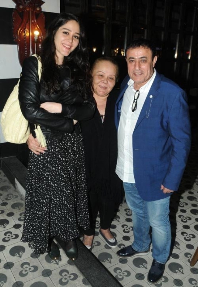 SIR GİBİ SAKLADIĞI KIZI BAKIN KİM ÇIKTI! ŞOK OLACAKSINIZ! galerisi resim 3