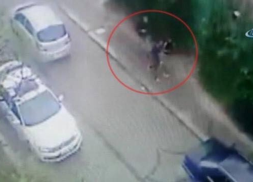 Kalbinde bıçakla tekme tokat dövmüşler galerisi resim 3