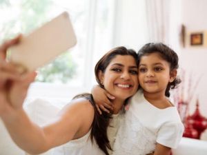 Sosyal medyada çocuğunun fotoğrafını paylaşana hapis cezası geliyor