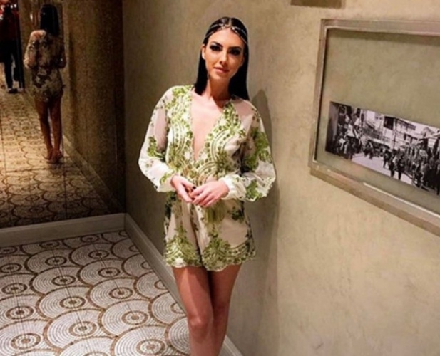 Mehmet Ali Erbil'in başı dertteKaynak: Mehmet Ali Erbil'in baş galerisi resim 7