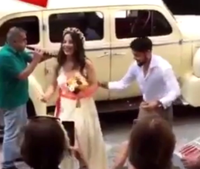 Cinsiyet Değiştirerek Erkek Olan Rüzgar Erkoçlar, Geleneklere Bağlı Düğü galerisi resim 2