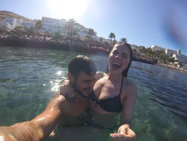 Cinsiyet Değiştirerek Erkek Olan Rüzgar Erkoçlar, Geleneklere Bağlı Düğü galerisi resim 7