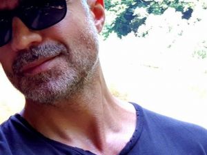 Özcan Deniz hastaneye kaldırıldı son durumu ne?