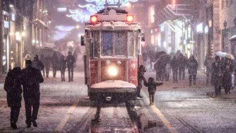 İstanbul Ve 4 İlimize Kar Ve Fırtına Geliyor.. galerisi resim 2