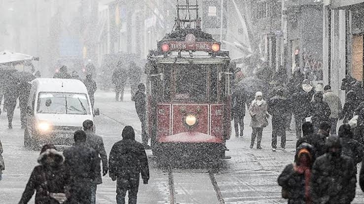 İstanbul Ve 4 İlimize Kar Ve Fırtına Geliyor.. galerisi resim 4