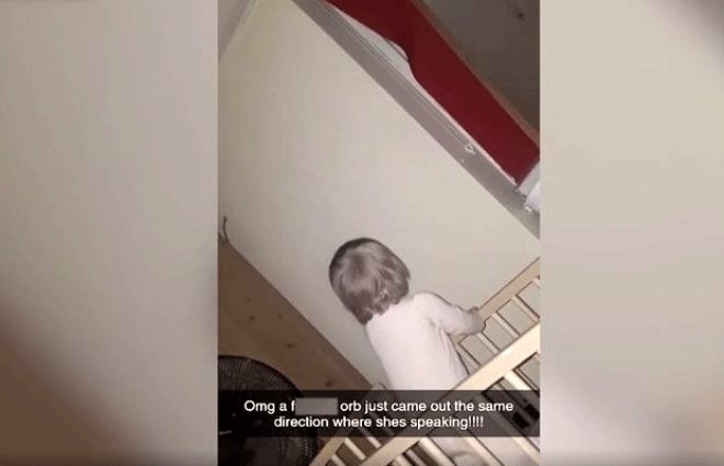 Annesi Küçük Kızın Odasında Bakın Ne Gördü? galerisi resim 5