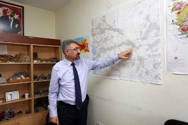 5 AYRI FAYIN KAVŞAĞINDA YER ALAN KENT İÇİN KORKUTAN DEPREM UYARISI galerisi resim 5