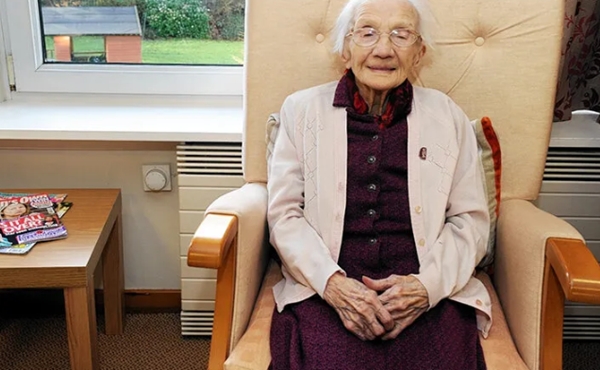 96 Yaşındaki Kadının Satışa Çıkardığı 72 Yıllık Muhteşem Ev Görenleri Şa galerisi resim 2