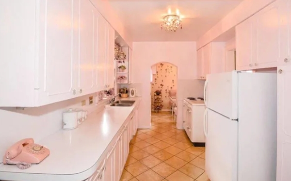 96 Yaşındaki Kadının Satışa Çıkardığı 72 Yıllık Muhteşem Ev Görenleri Şa galerisi resim 3