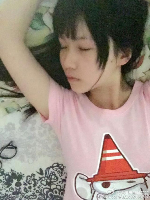 YOK ARTIK ŞİMDİ DE BU ÇIKTI..! BAYANLAR BU ŞEKİLDE FOTOĞRAF ÇEKTİRİP FEN galerisi resim 6