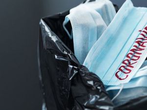 Virüs Yüzünden Birlikte Olmayı Reddediyorum