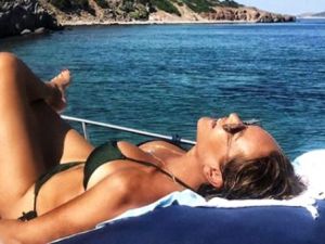 Okumaya Karşı Koyamadı