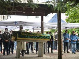 Dilek hemşireye veda