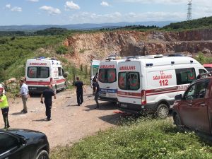 Sakarya'da havai fişek patlaması Şehit ve yaralılar var.