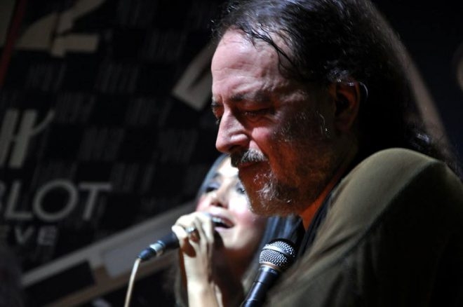 ÜNLÜ MÜZİSYEN HAYATINI KAYBETTİ galerisi resim 3