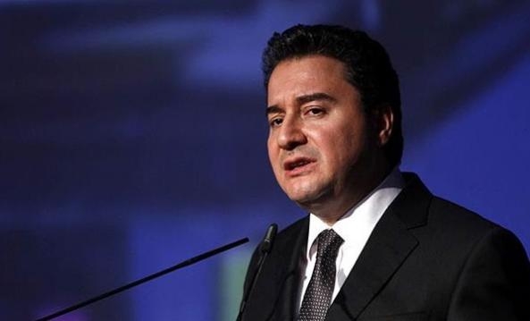 Yoğun Bakımda Olduğunu Açıkladı galerisi resim 3