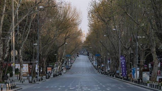 Hafta Sonu Sokağa Çıkma Yasağı galerisi resim 2