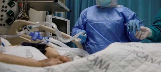 44 Yaşındaki Ünlü Sanatçıdan Acı Haber galerisi resim 3