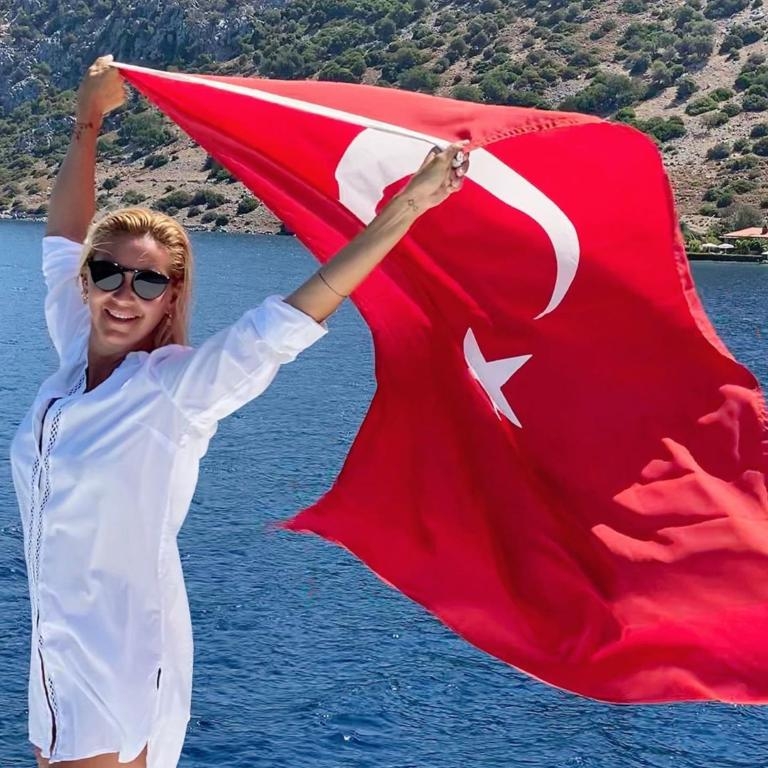 İzmir depremiyle alakalı o çirkin yorum Pınar Altuğ’u çıldırttı! galerisi resim 6