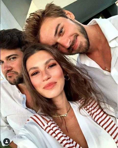 Arka Sokaklar’ın Tekin’inin sevgilisi Arıza’dan 9 yaş büyük galerisi resim 2