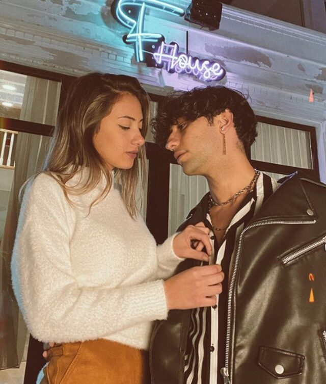 MasterChef jurisi Mehmet Yalçınkaya'nın kızı Sude'den olay pay galerisi resim 5