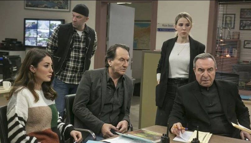 Kırmızı Oda Arka Sokaklar sevilen dizisinin fişini çekti galerisi resim 3