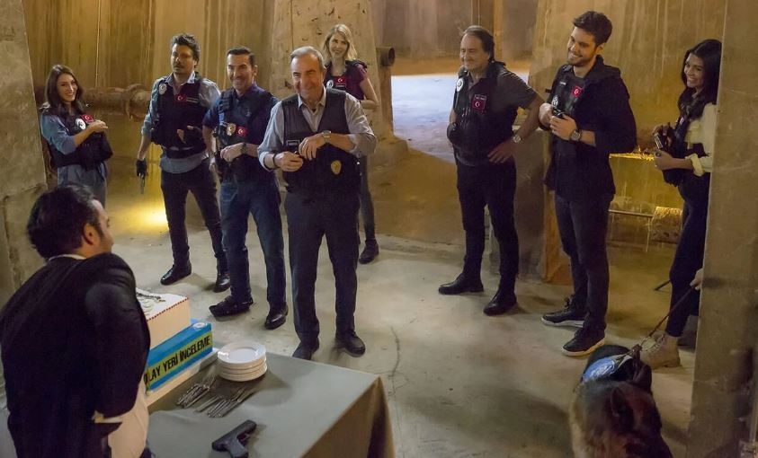 Kırmızı Oda Arka Sokaklar sevilen dizisinin fişini çekti galerisi resim 5