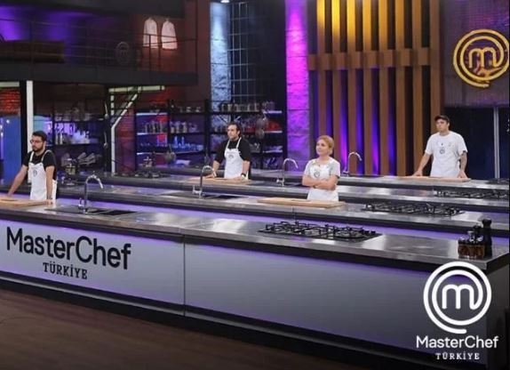 MasterChef'te şok kavga! Mehmet Şef ile birbirlerine girdi Diskalif galerisi resim 9