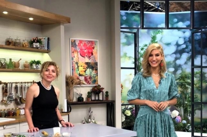 Masterchef'te son 4'e kalma başarısını gösteren Özgül Coşar me galerisi resim 16