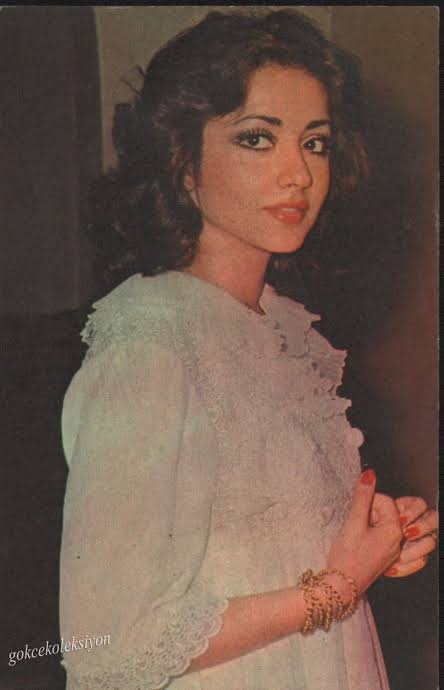 OYA AYDOĞAN galerisi resim 3