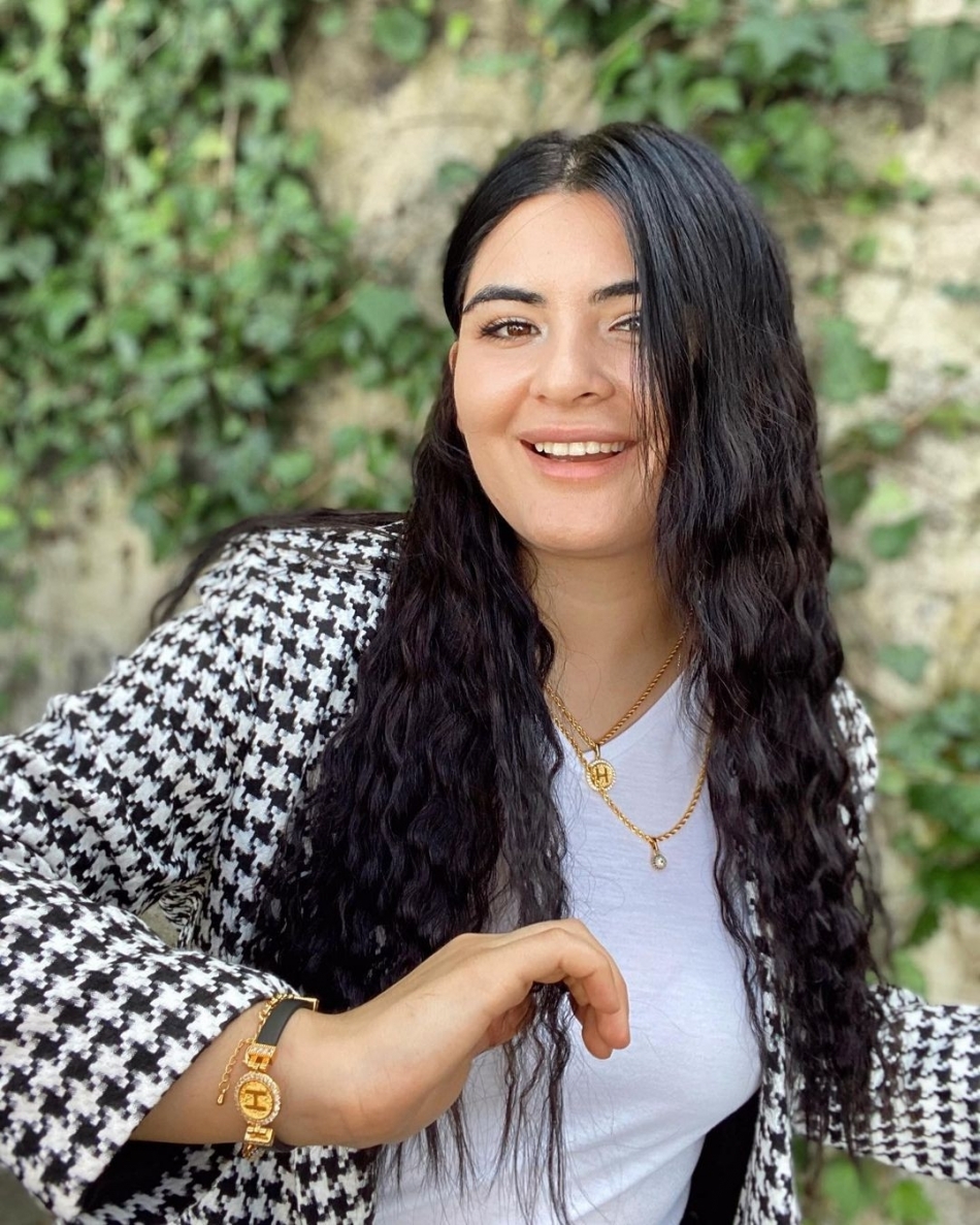 Verdiği Poz galerisi resim 2