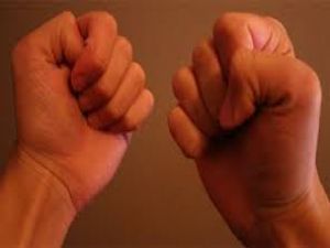 Yumruğunuzu Nasıl Sıkıyorsunuz?