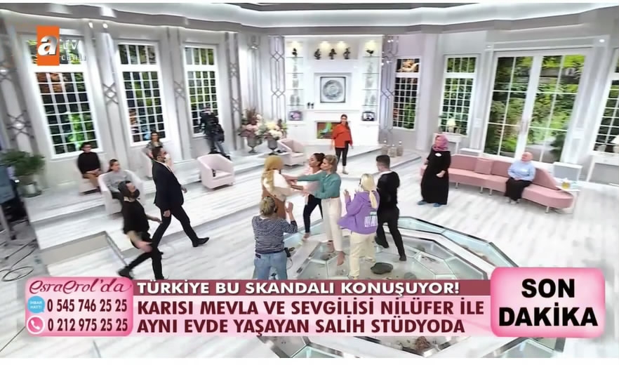 Esra Erol'da Canlı Yayında Ortalık Karıştı galerisi resim 2