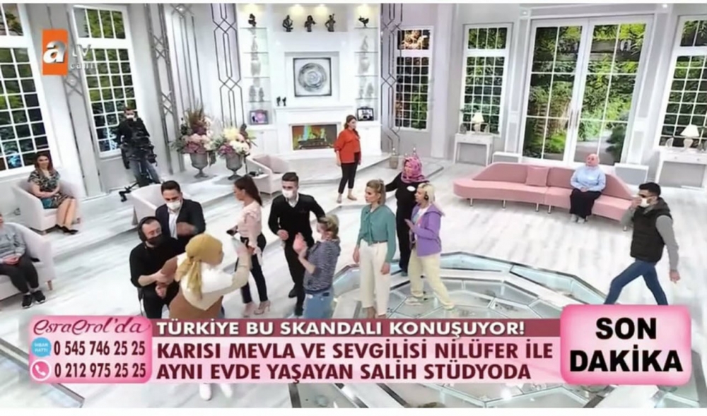 Esra Erol'da Canlı Yayında Ortalık Karıştı galerisi resim 4